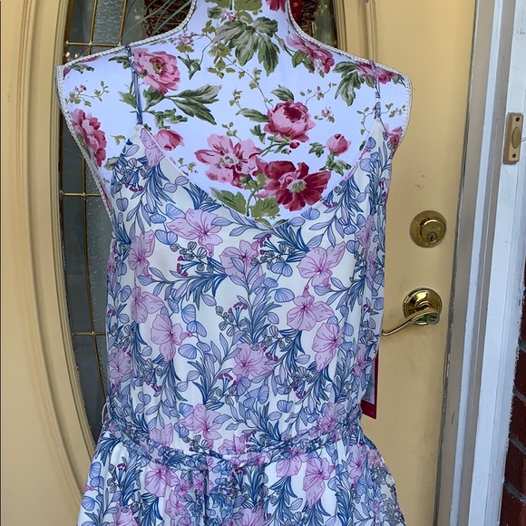 Vince Camuto Floral Dress - Picture 3 of 15